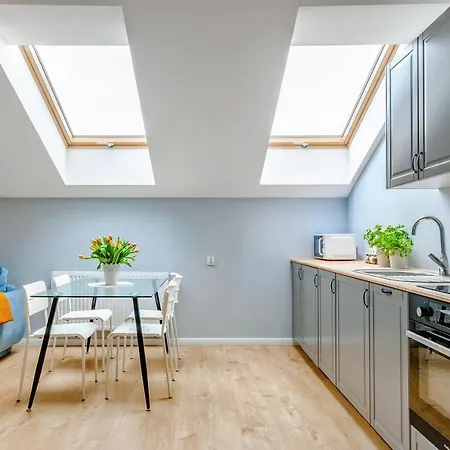 W Centrum, Zarezerwuj Teraz